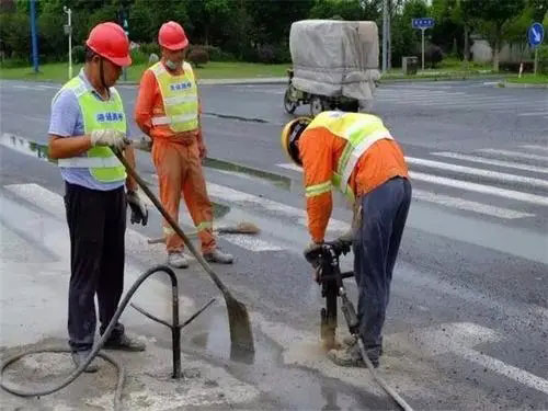 建华地基下沉注浆